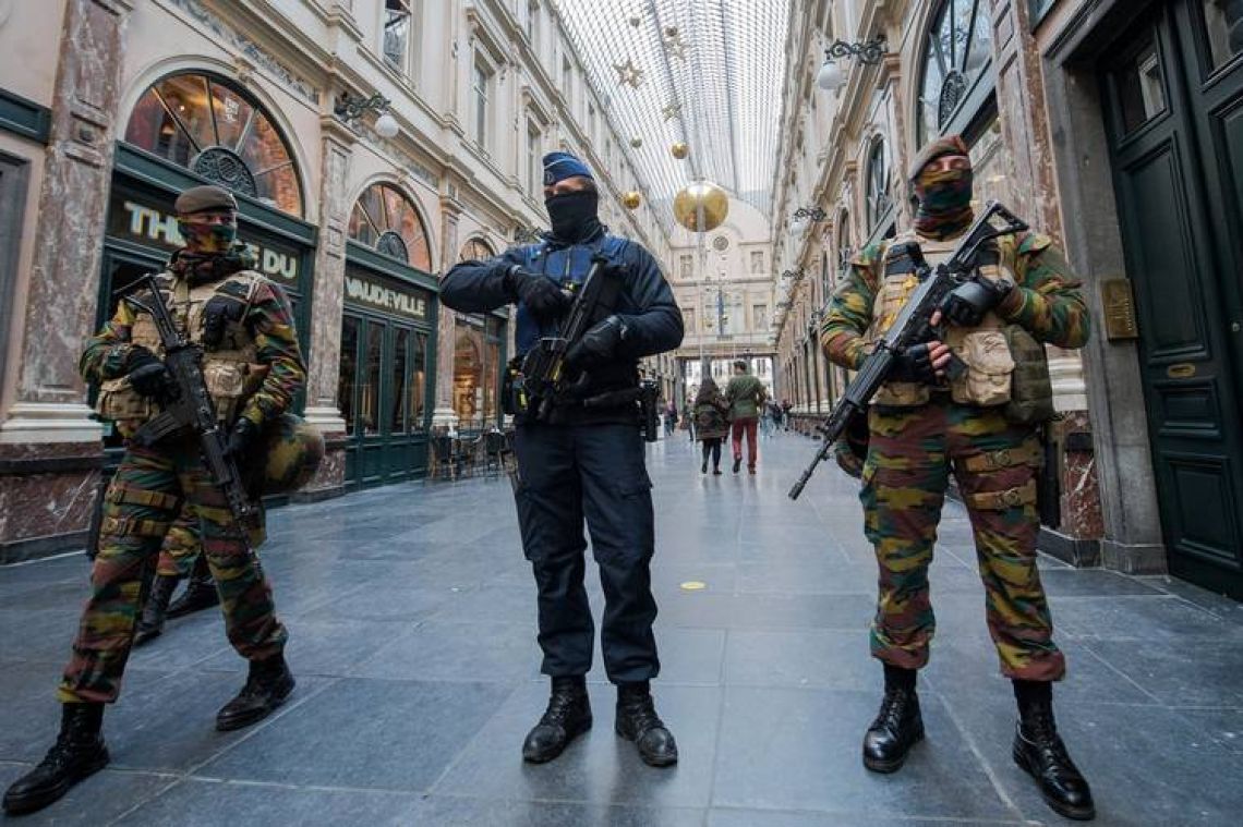 Alertă de gradul 4 în Belgia - 31 de morți și 200 de răniți până în prezent