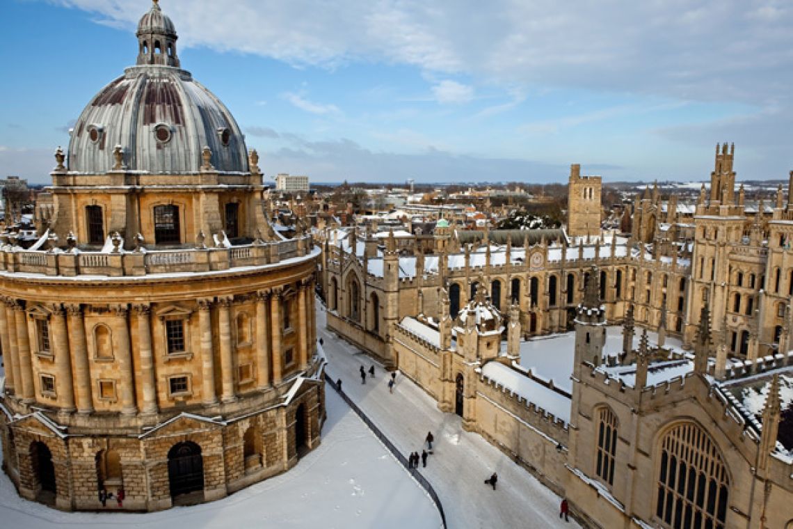 Burse Oxford pentru studenți internaționali