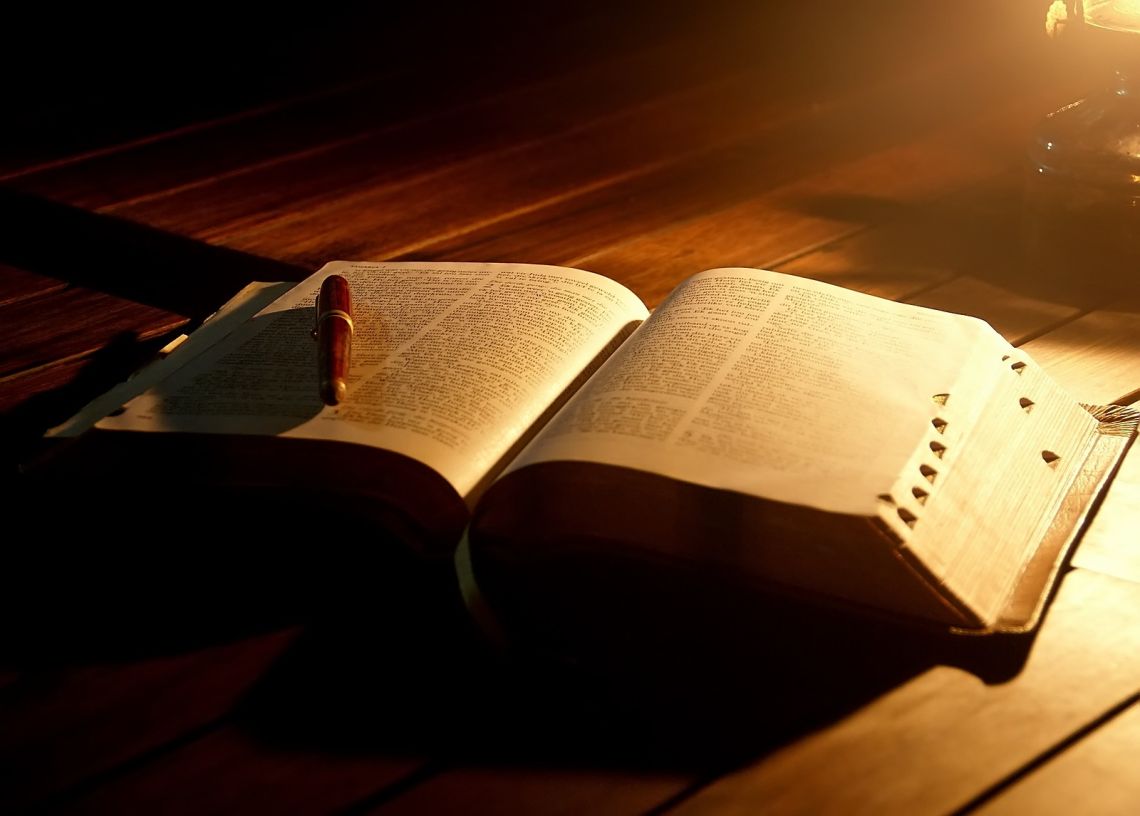 Cum să mai știm care versiune a Bibliei este cea adevărată?